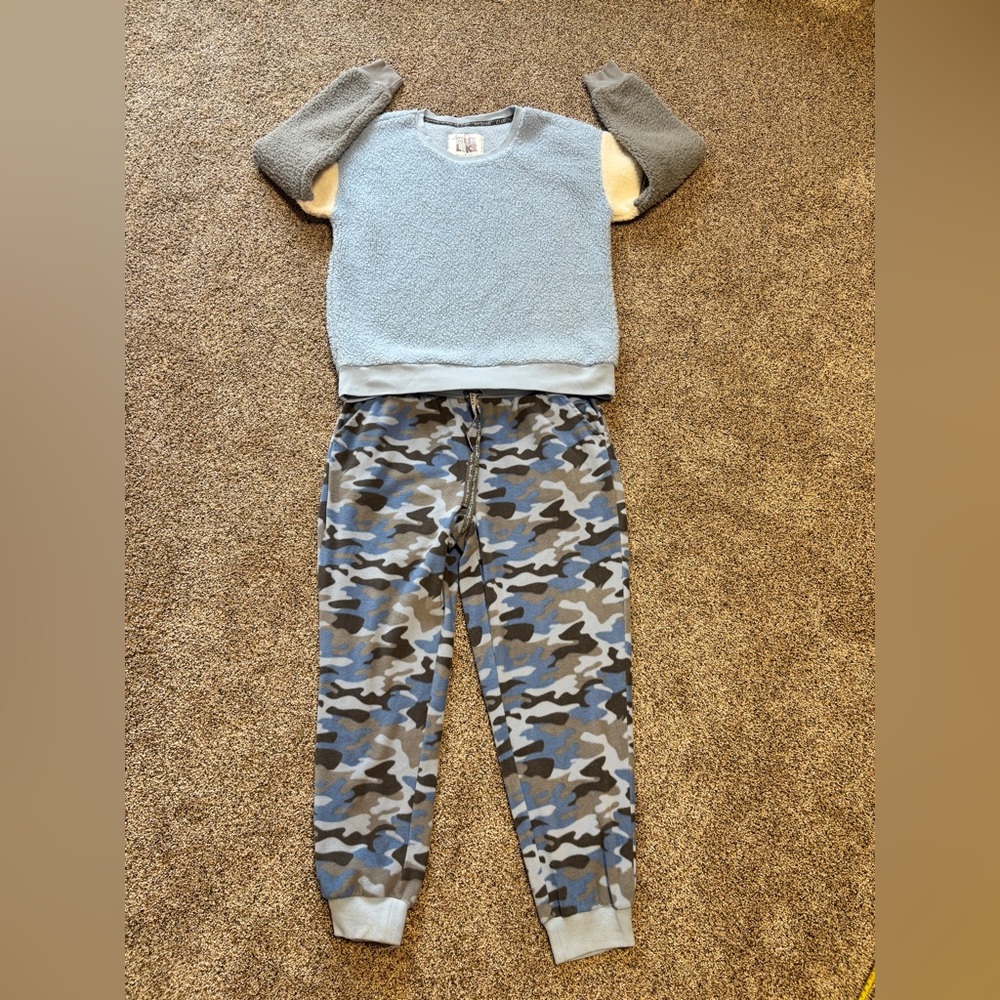 Muk Luks Blue Camo Ultra Cozy Warm Fleece 2 piece pajama set Women’s Large